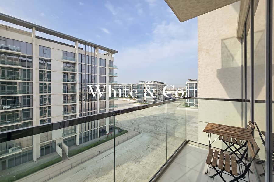 Stylish | Fully Furnished | 1 Bedroom - Image 12