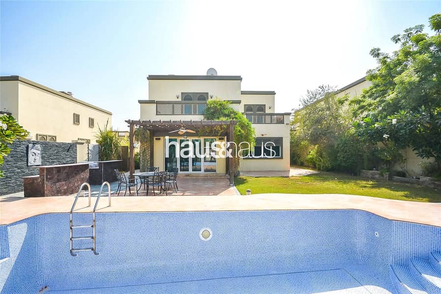 Elegant Villa | Spacious 4-Bed Home | HOT OFFER !