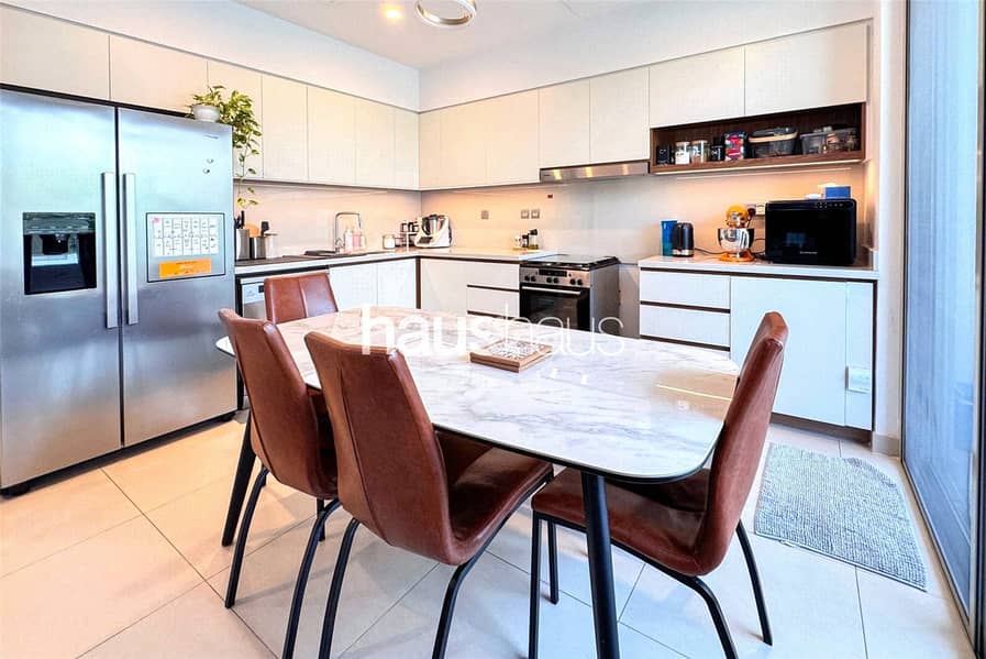 Single Row | Area Expert | Vacant on Transfer