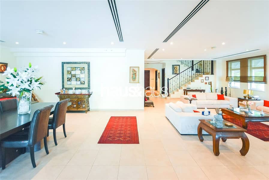 Elegant Villa | Spacious 4-Bed Home | HOT OFFER !