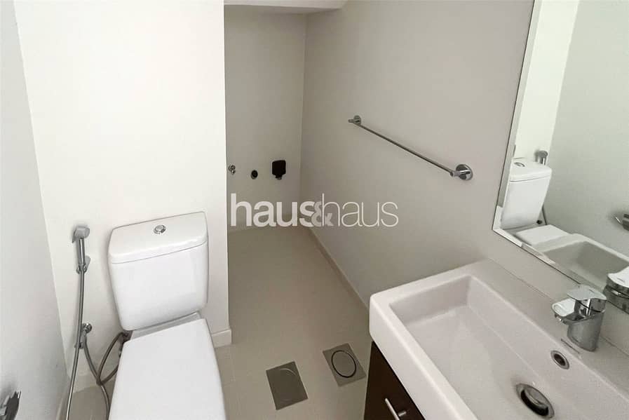 Single Row | Great Location | Well Maintained - Image 11