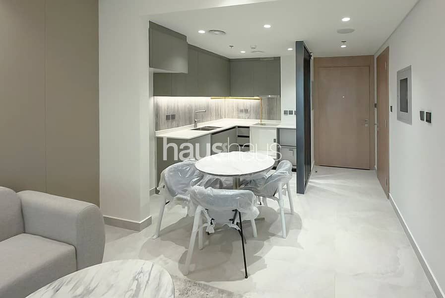 HIGH FLOOR | AMAZING VIEWS | PRICE DROP