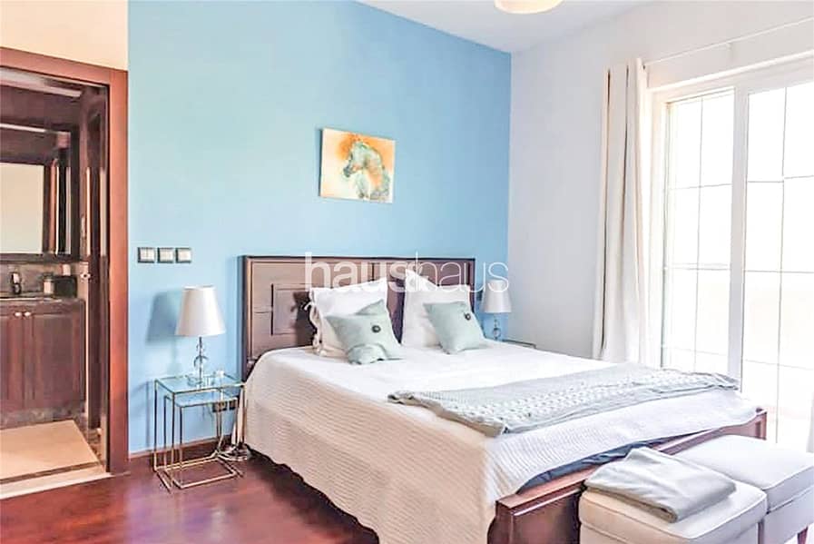 Exclusive | Vastu | Large Internal Plot