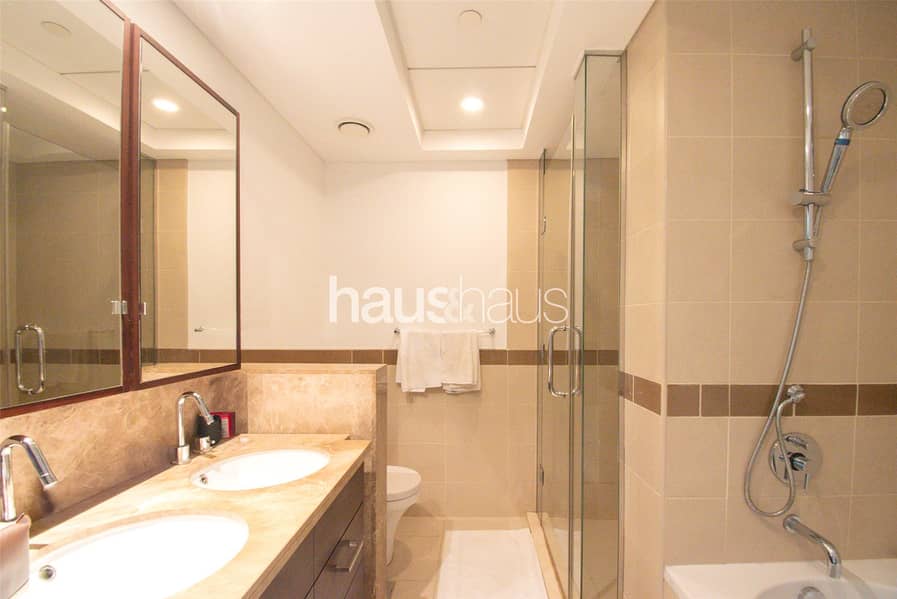 Burj Khalifa View | Fully Furnished | Spacious - Image 9