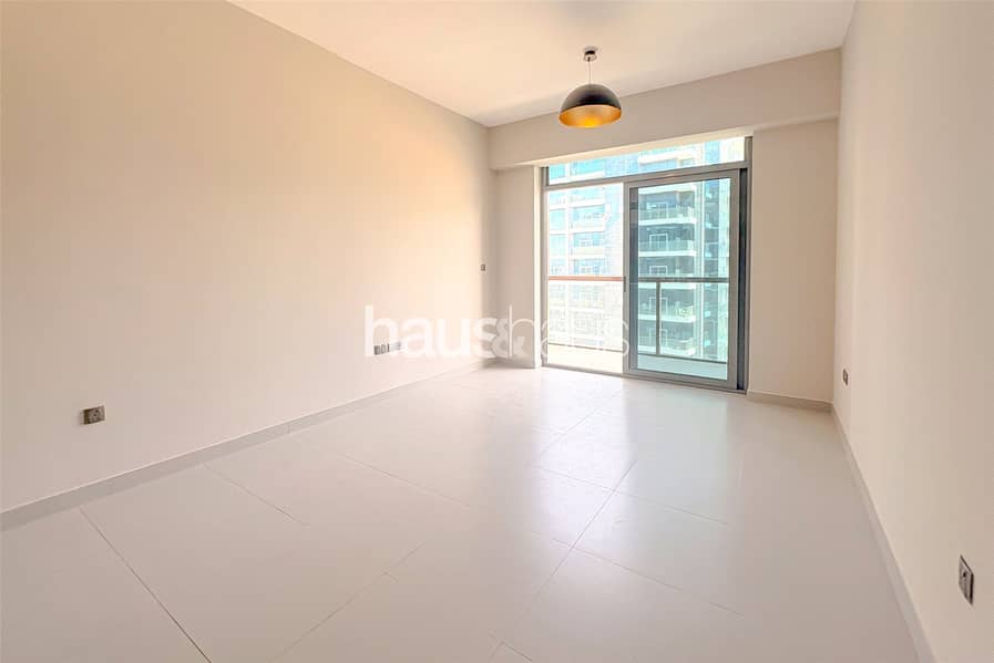 Vacant Now | Un-furnished | Full Amenities