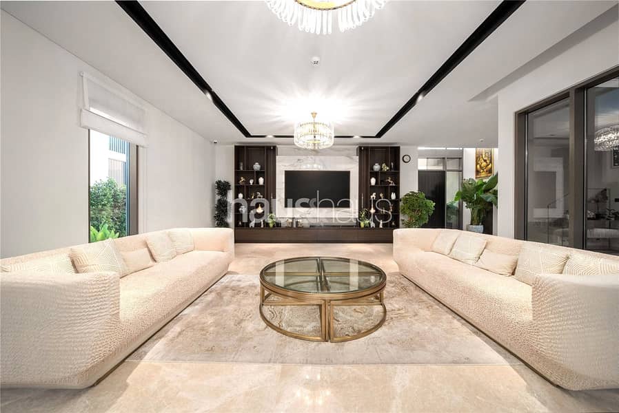 Extended | Community Specialist | Call to view