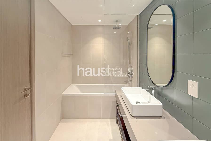 Upgraded | Park and Pool View | Spacious - Image 11