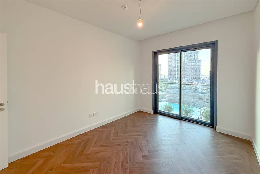 Upgraded | Park and Pool View | Spacious - Image 14