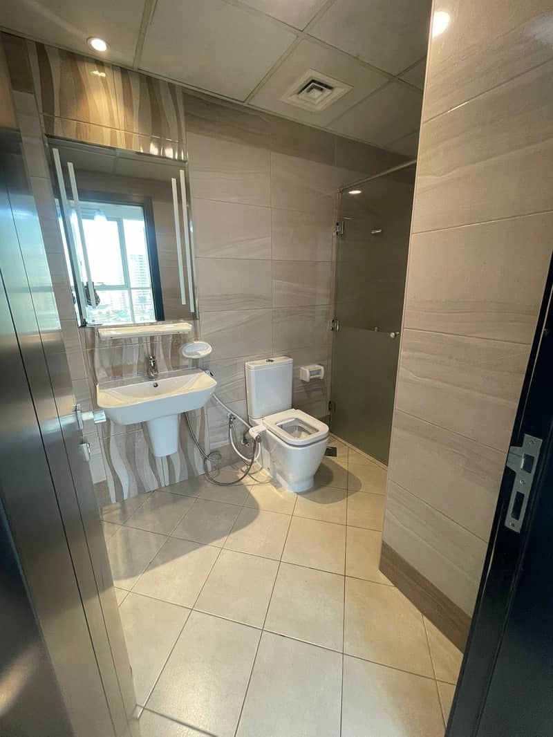 2BHK Chiller free Very Specious Good View - Image 14