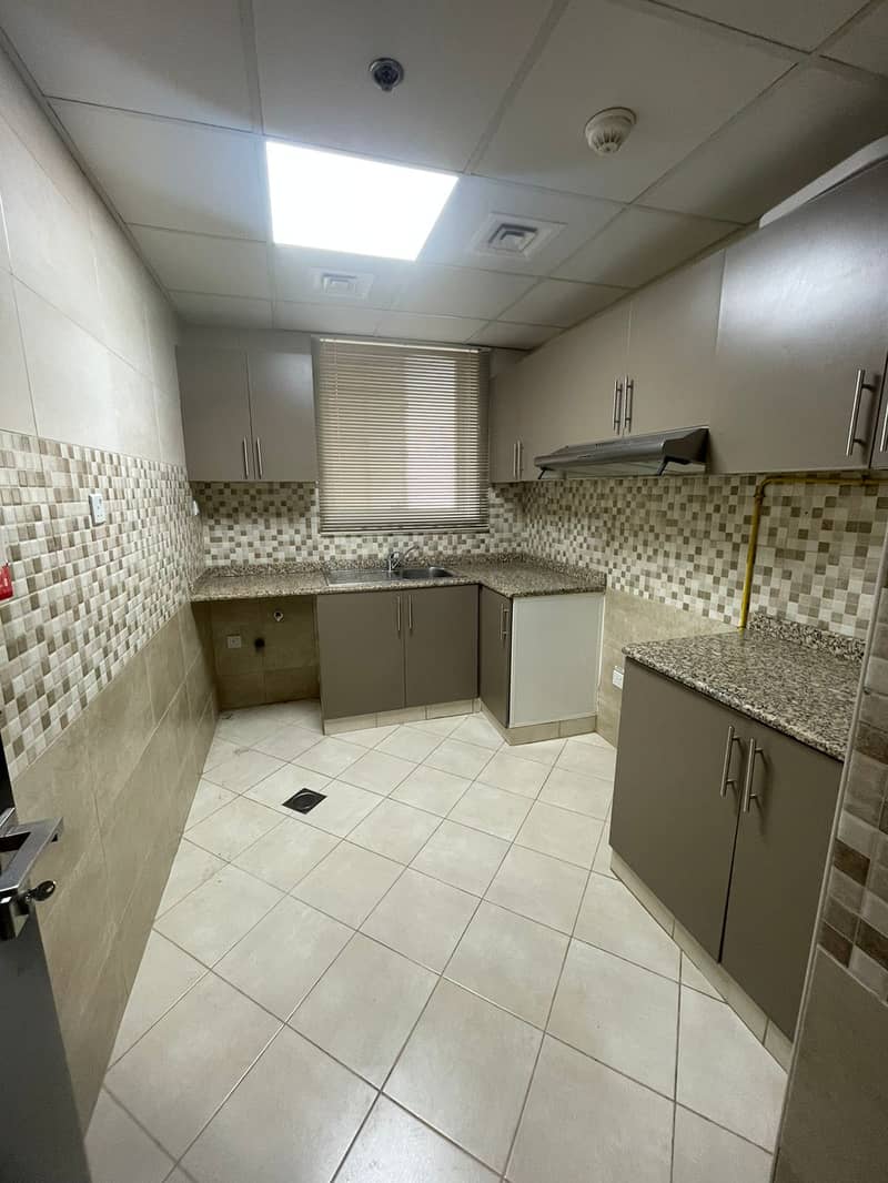 2BHK Chiller free Very Specious Good View - Image 16