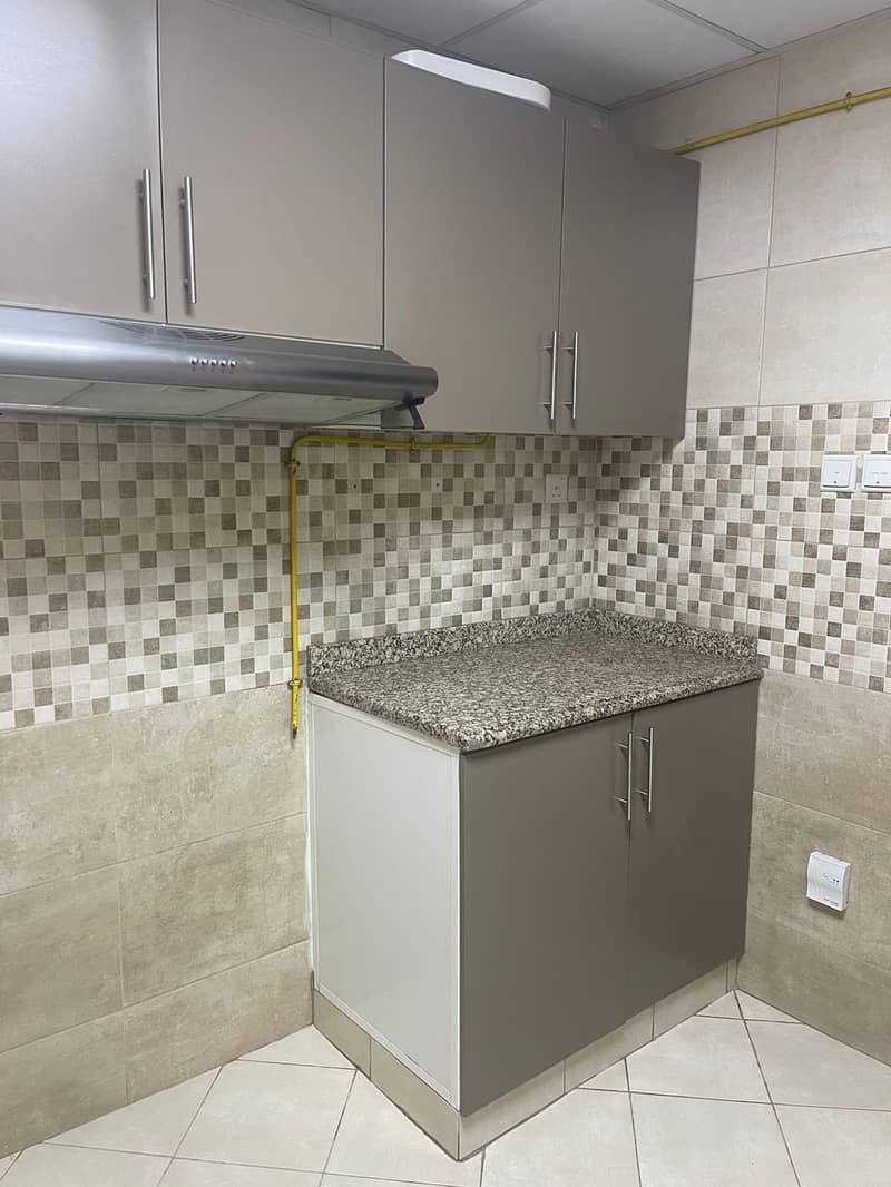 2BHK Chiller free Very Specious Good View - Image 18