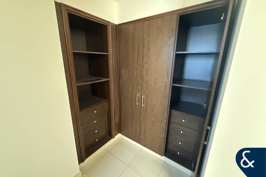 Vacant | Spacious | Landscaped l 4 Beds - Image 16