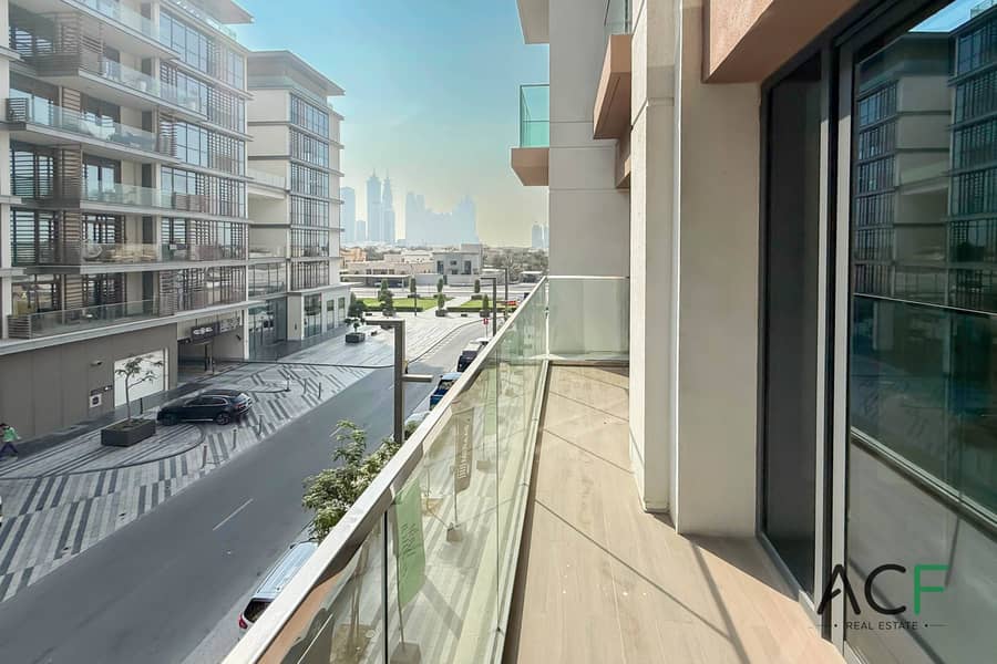 Bright | Spacious Living Area | Brand New - Image 7