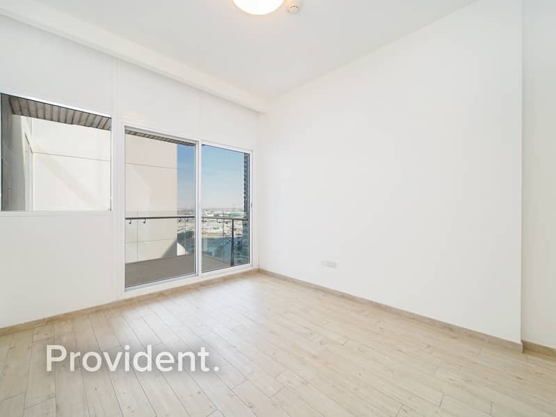 Spacious 2BR | Prime Location | Elegant Design - Image 14