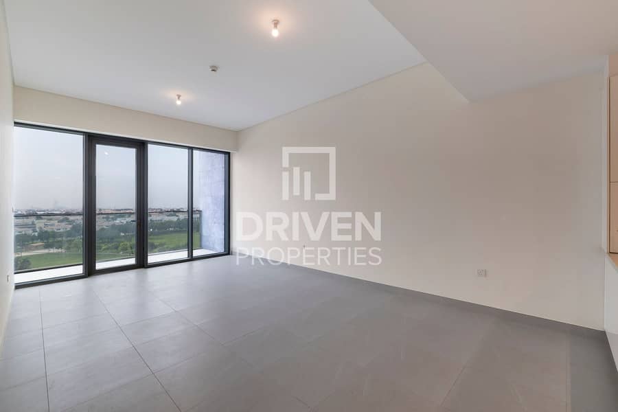 High Floor | Panoramic Park and Sea Views | Bright