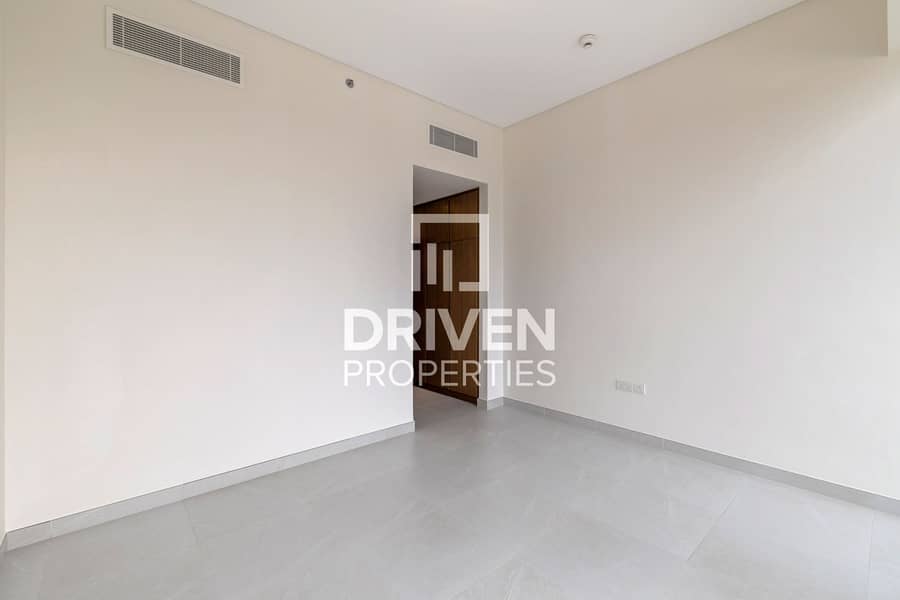 High Floor | Panoramic Park and Sea Views | Bright - Image 8