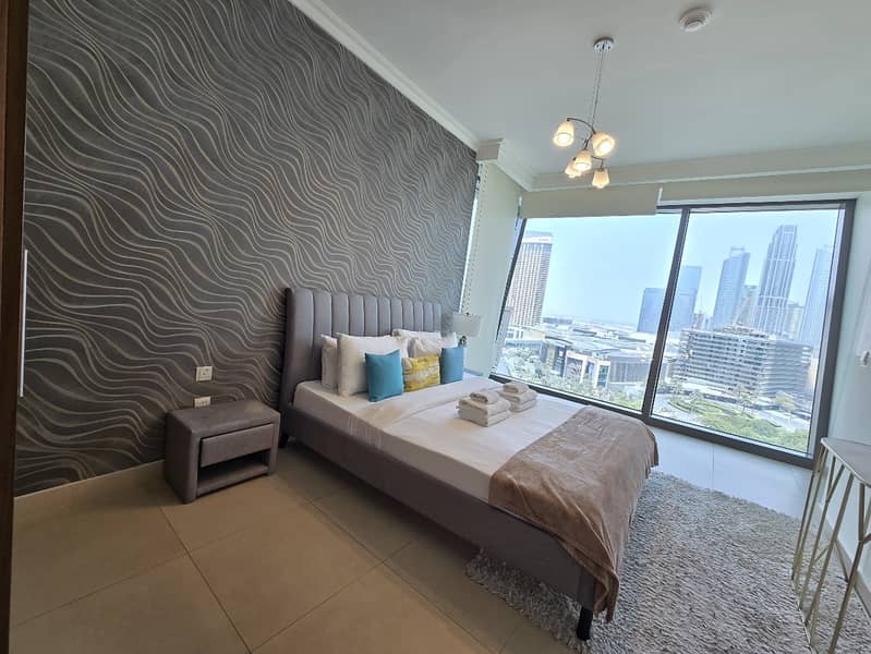 Stunning 3 Bed + Maid | Downtown | Burj Khalifa View