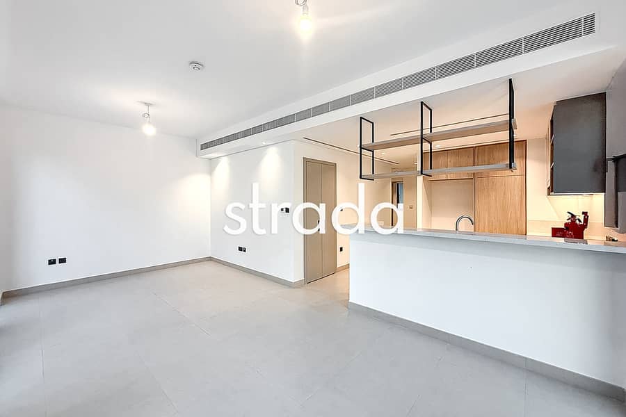 Internal location | Brand new | Available