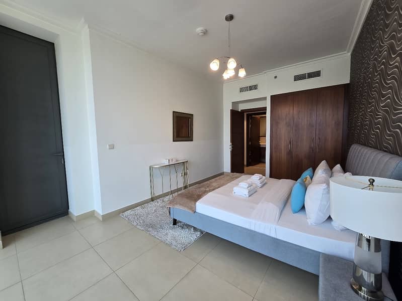 Stunning 3 Bed + Maid | Downtown | Burj Khalifa View - Image 9