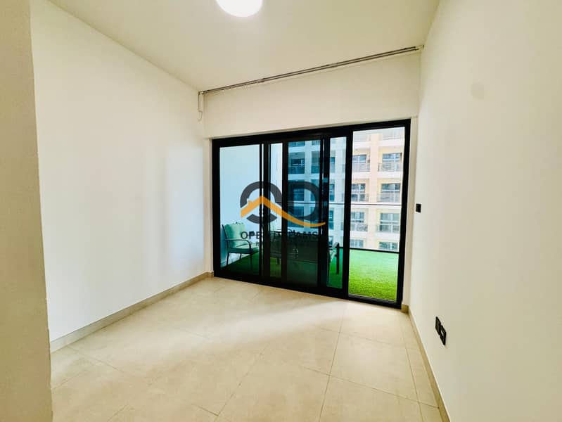 Modern 2BR Smart Home | Pool View | 1/4 Cheques | - Image 6