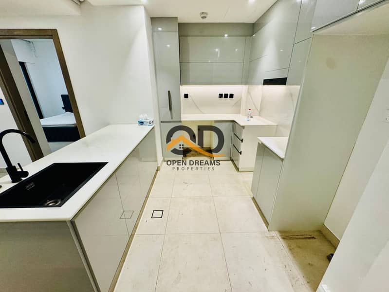 Modern 2BR Smart Home | Pool View | 1/4 Cheques | - Image 13