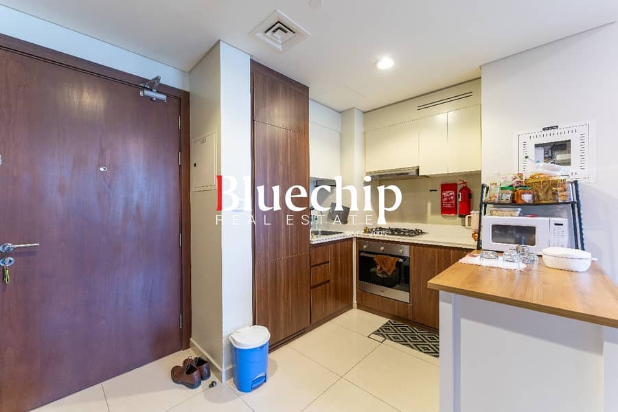 Fully Furnished | Canal View | Ready to Move in - Image 6