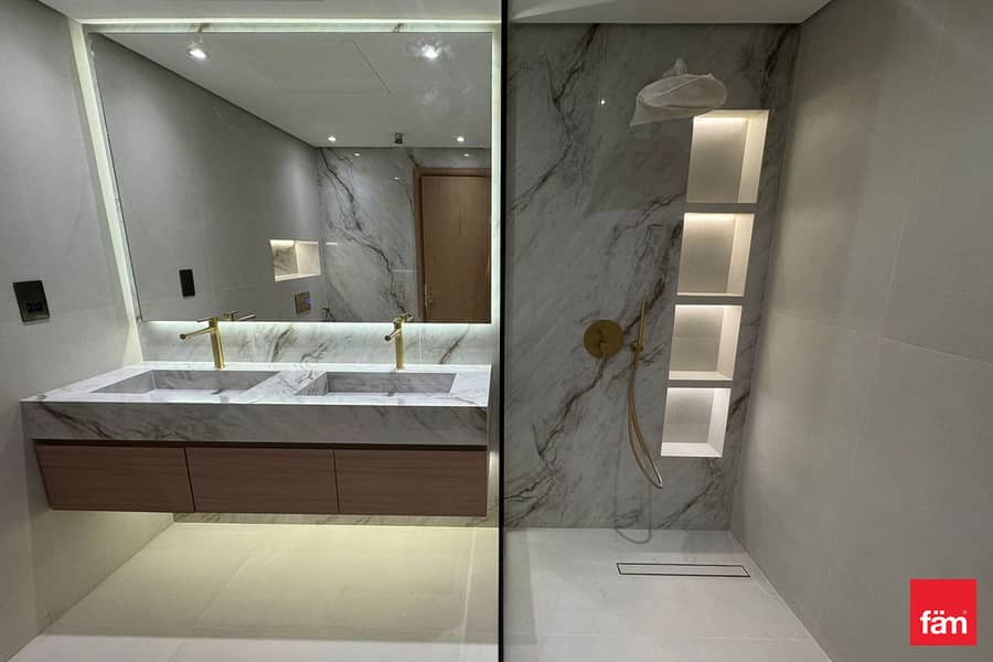 Burj Khalifa View | Vacant | High Floor | Ugraded - Image 8