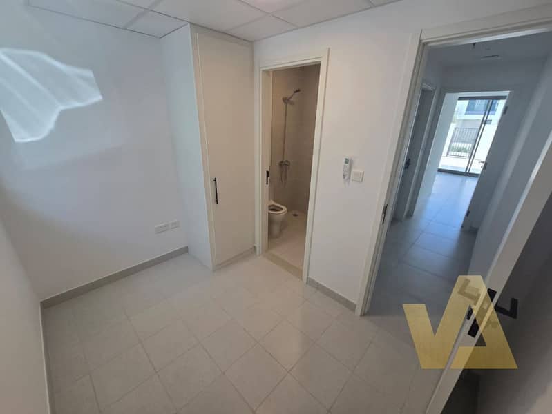 Gorgeous 4 BHK | Private Garden | Well Maintained - Image 15