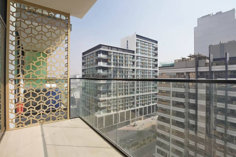 1 Bedroom | Community View | Next To Exit