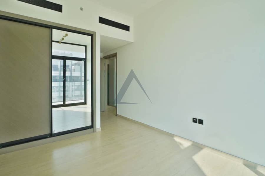 1 Bedroom | Community View | Next To Exit