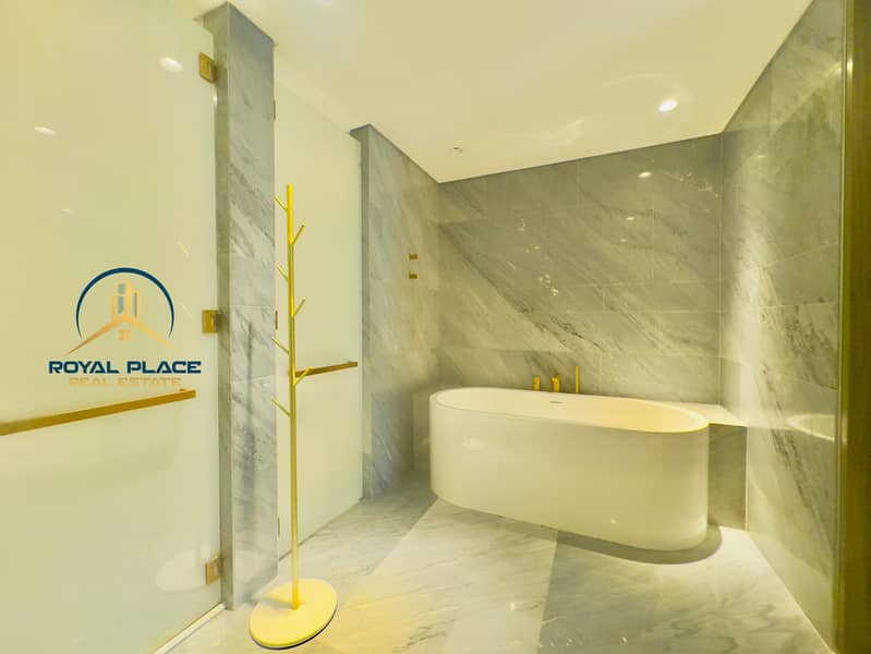 Luxury Living | Well Maintained | Spacious - Image 38