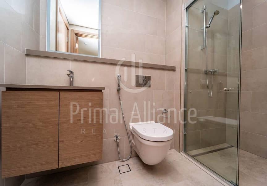 Spacious Duplex | Great View | High Floor | Vacant from Feb - Image 25