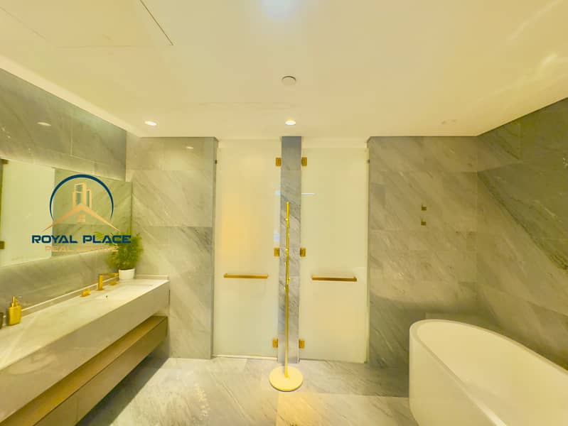 Luxury Living | Well Maintained | Spacious - Image 37