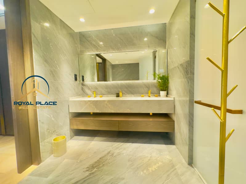 Luxury Living | Well Maintained | Spacious - Image 39