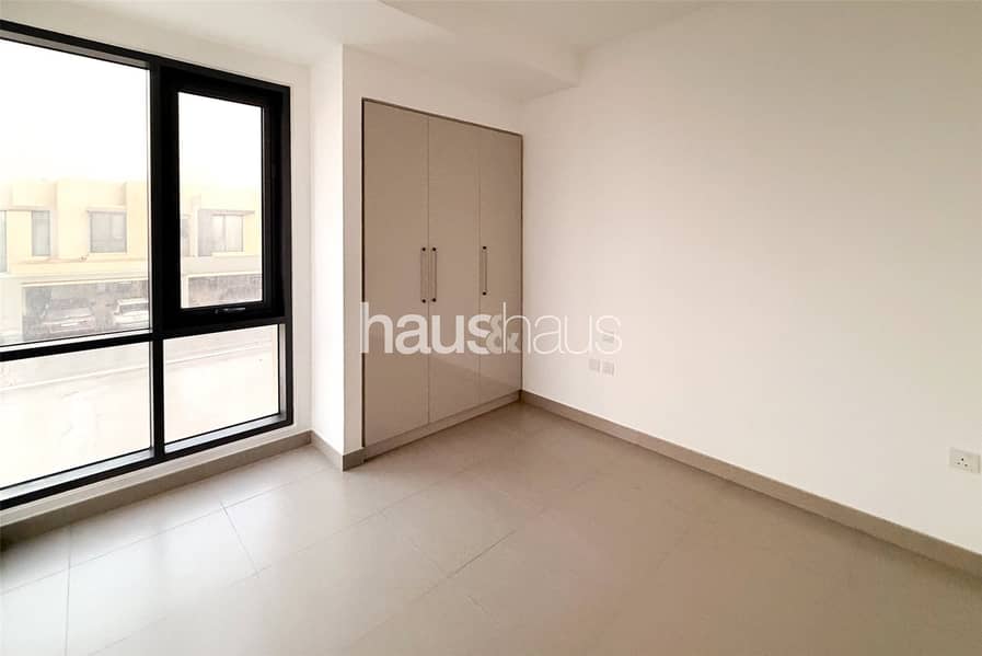 Corner Unit | Vacant Now | Freshly Painted - Image 7