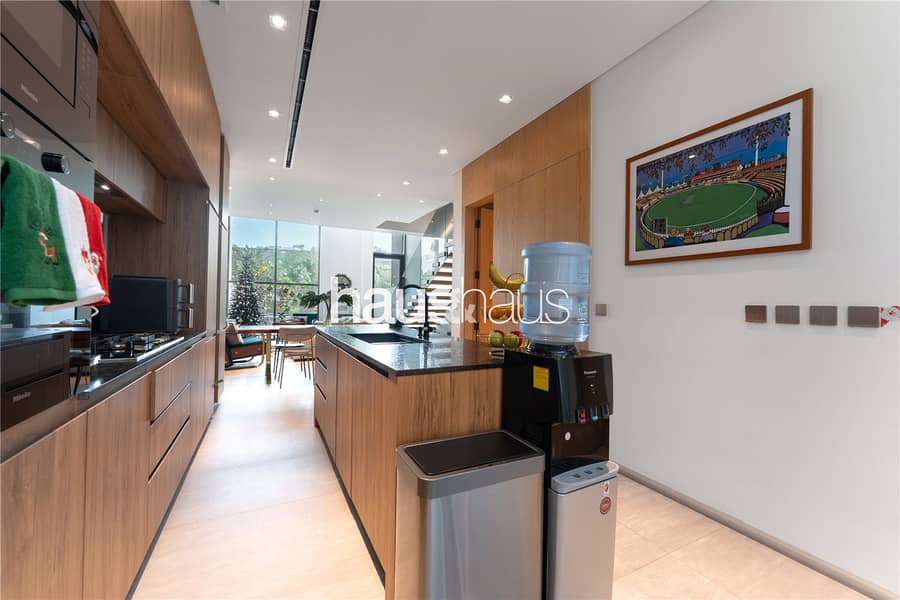 Exclusive | Modern Finishing | Vacant on Transfer