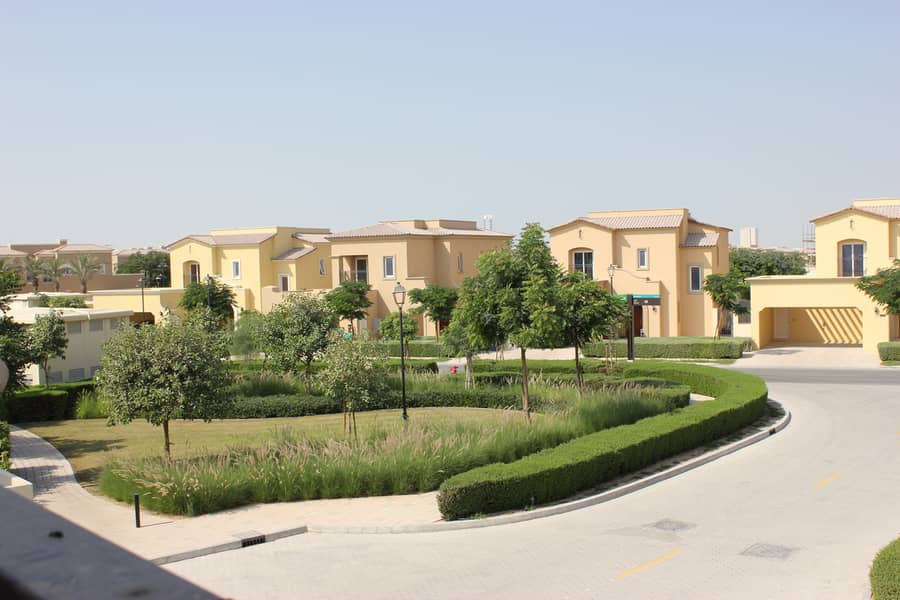 VACANT ON TRANSFER | SINGLE ROW | CORNER UNIT - Image 13