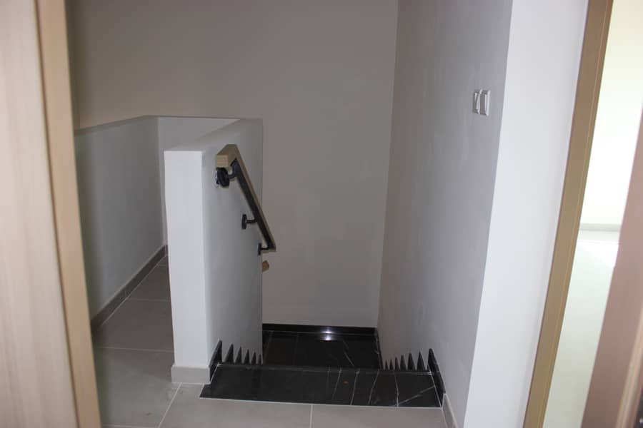 VACANT ON TRANSFER | SINGLE ROW | CORNER UNIT - Image 21