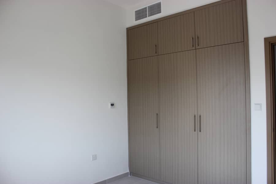 VACANT ON TRANSFER | SINGLE ROW | CORNER UNIT - Image 22