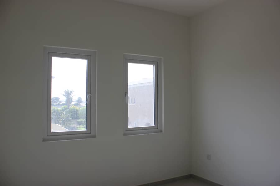 VACANT ON TRANSFER | SINGLE ROW | CORNER UNIT - Image 23