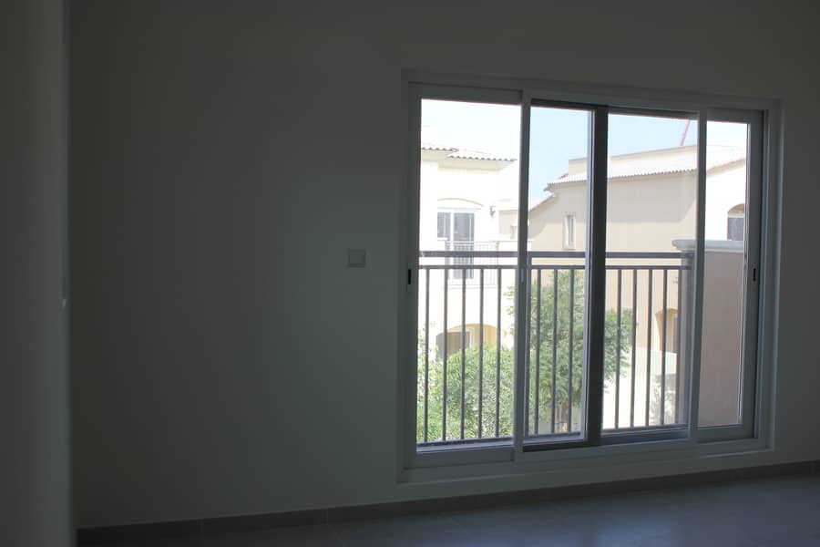 VACANT ON TRANSFER | SINGLE ROW | CORNER UNIT - Image 31