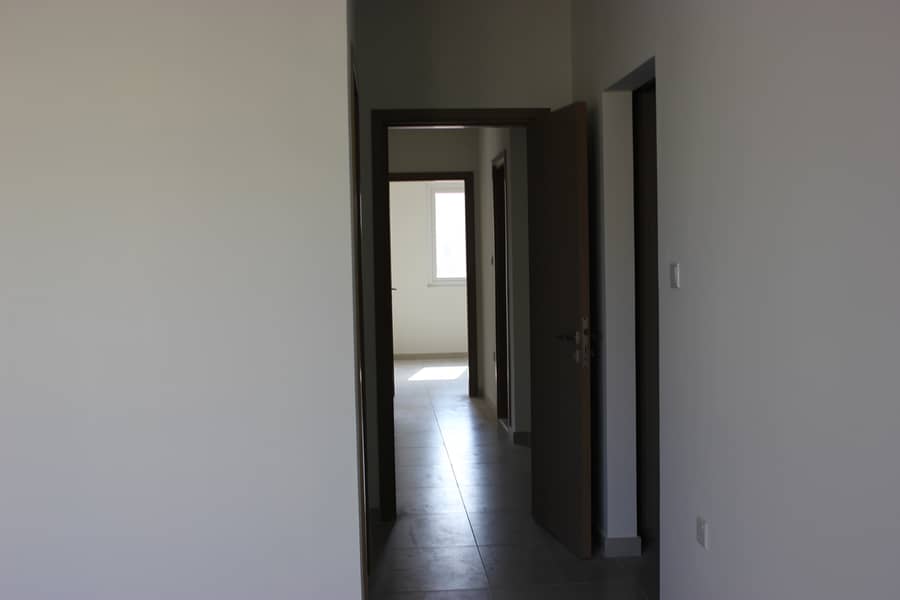 VACANT ON TRANSFER | SINGLE ROW | CORNER UNIT - Image 33