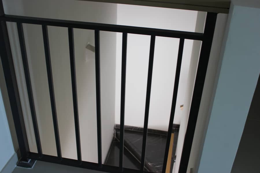 VACANT ON TRANSFER | SINGLE ROW | CORNER UNIT - Image 35