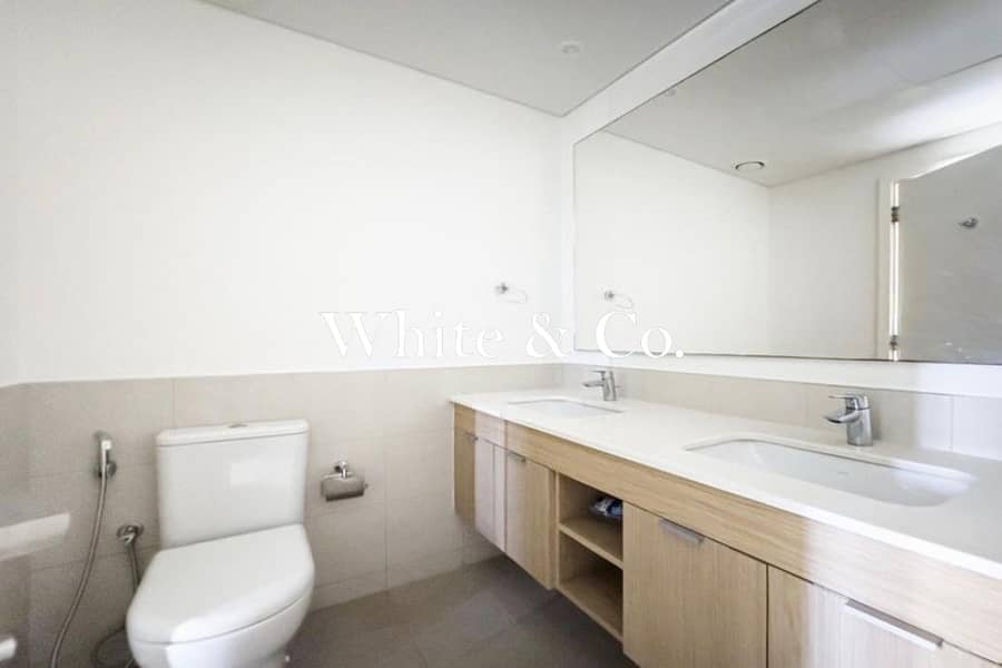 Available Now | Golf View | Chiller Free - Image 8