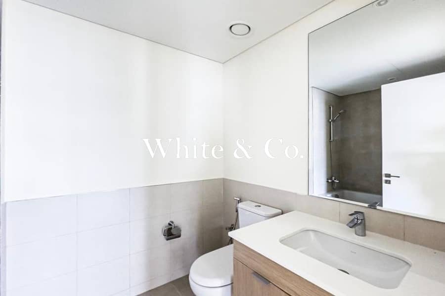 Available Now | Golf View | Chiller Free - Image 11