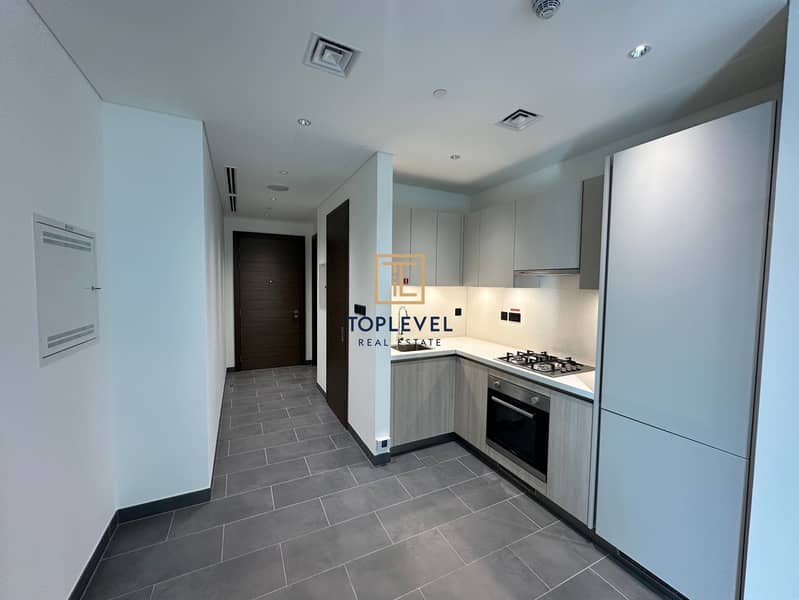 Modern 1BR + Study Room+External Storage Room Unfurnished - Image 2