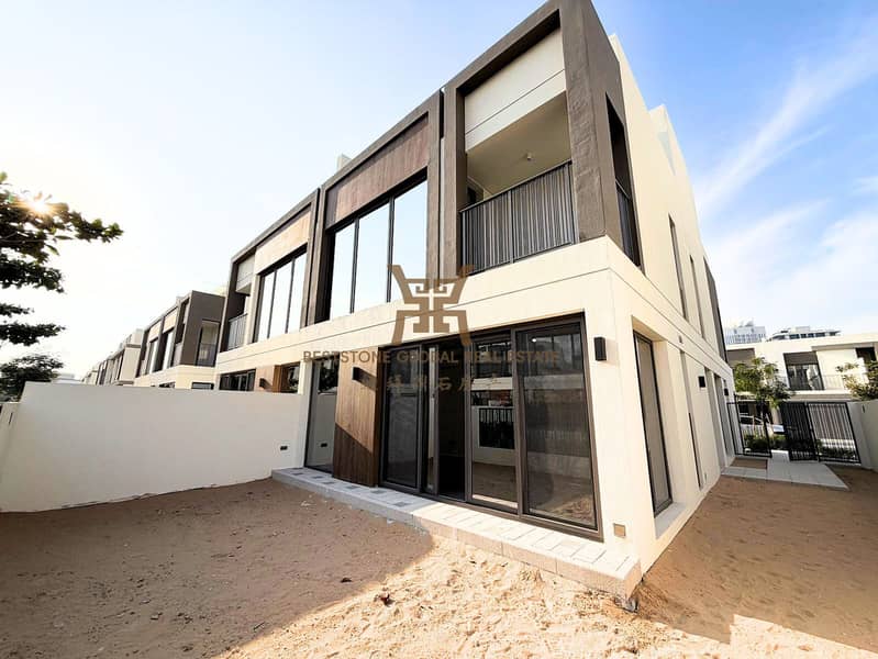 Brand New | Live Sky-Suite | Open Kitchen