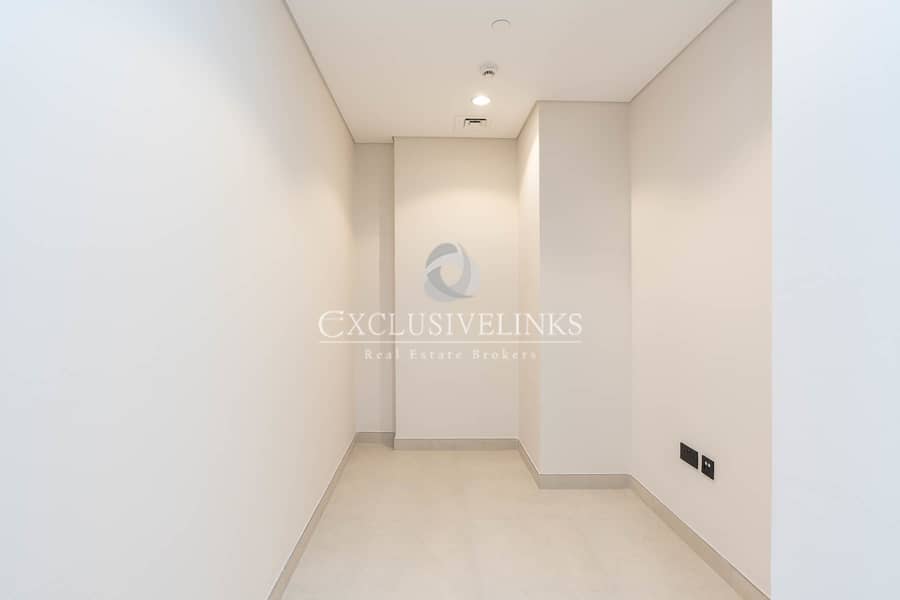 Brand New 1 BR | Vacant | Mid Floor - Image 8