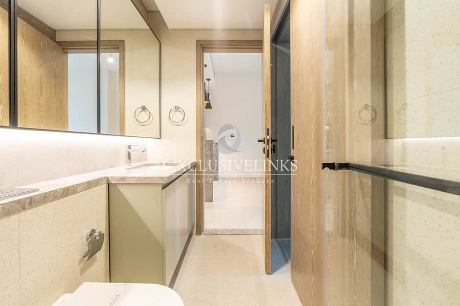 Brand New 1 BR | Vacant | Mid Floor - Image 16