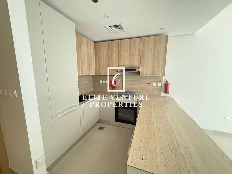 VACANT | SPACIOUS 2 BEDROOM | PRIME LOCATION - Image 2